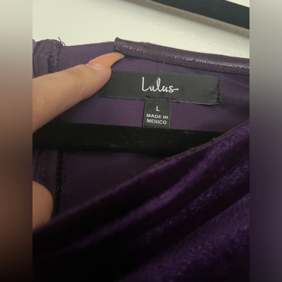 Beautiful purple velvet Lulus romper LIKE NEW - Picture 4 of 4
